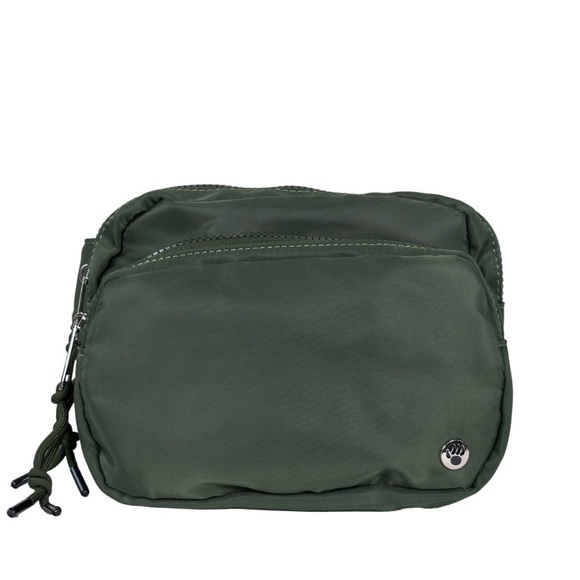 BearPaw Green Belt Bag - Picture 1 of 10